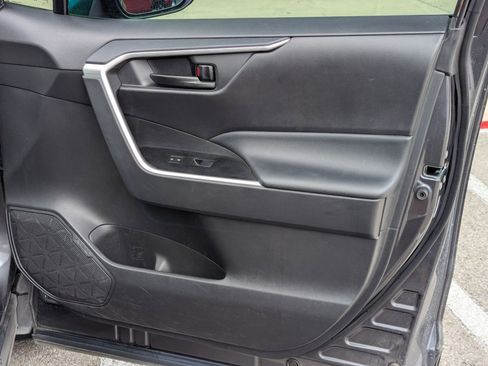 Used 2023 Toyota RAV4 LE image 28