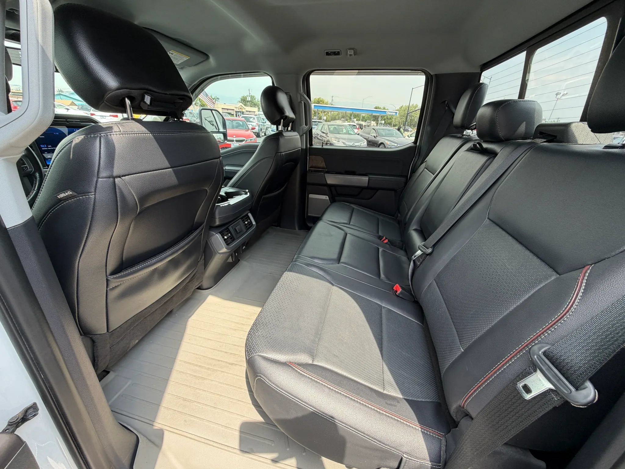 Used 2022 Ford F150 Lariat AWD/4WD image 17