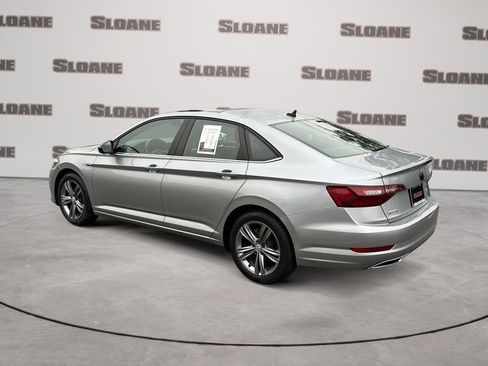 Used 2020 Volkswagen Jetta R-Line w/ R-Line Cold Weather Package FWD image 3