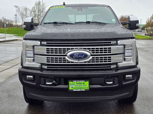 Used 2019 Ford F350 Platinum w/ Platinum Ultimate Package AWD/4WD image 8