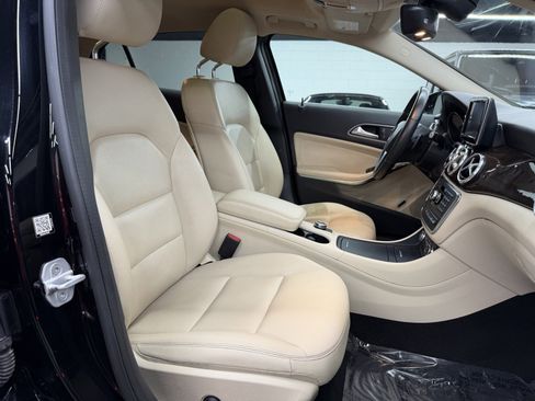 Used 2015 Mercedes-Benz GLA 250 4MATIC image 22