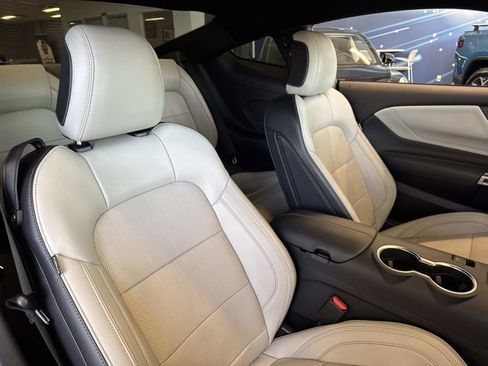 Used 2024 Ford Mustang GT Premium image 19