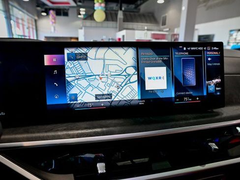 Used 2023 BMW X7 xDrive40i w/ Executive Package image 39