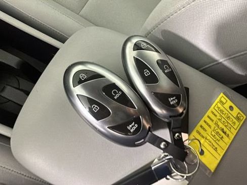 Certified 2024 Hyundai Kona SEL FWD image 20