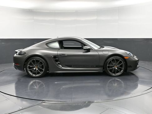 New 2025 Porsche 718 Cayman image 9