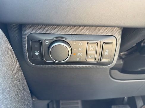 Used 2025 Ford Mustang Mach-E Premium AWD/4WD image 18