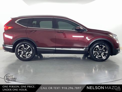Used 2018 Honda CR-V Touring image 5
