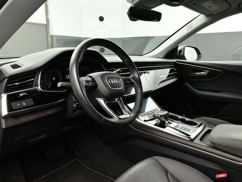 Used 2019 Audi Q8 Premium Plus w/ Premium Plus AWD/4WD image 4