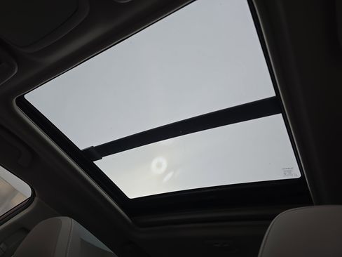 Used 2022 Subaru Forester Limited w/ Popular Package #2 image 30