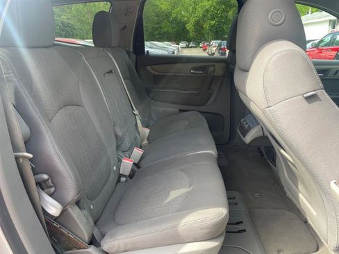 Used 2013 Chevrolet Traverse LS FWD image 13