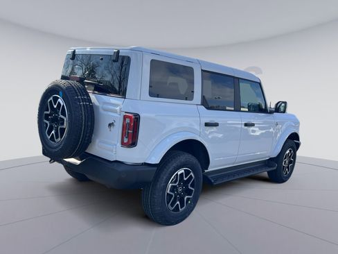 New 2026 Ford Bronco Outer Banks image 7