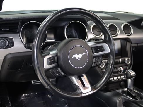 Used 2021 Ford Mustang Premium image 39
