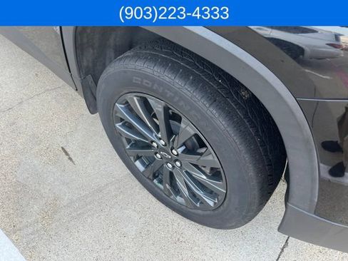 Used 2023 Chevrolet Traverse RS w/ LPO, Floor Liner Package FWD image 5