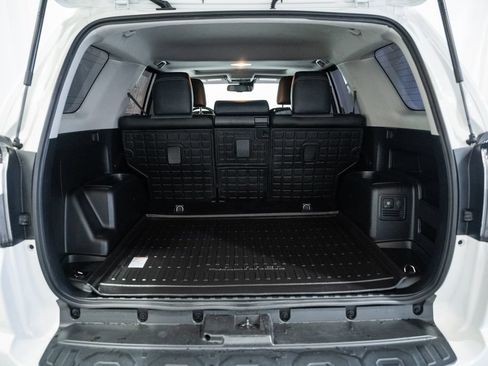 Used 2023 Toyota 4Runner SR5 Premium w/ Moonroof Package RWD image 8
