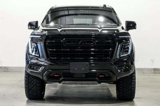 Used 2025 GMC Yukon AT4 Ultimate AWD/4WD image 2