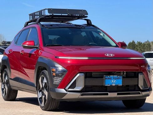 Used 2025 Hyundai Kona Limited FWD image 5