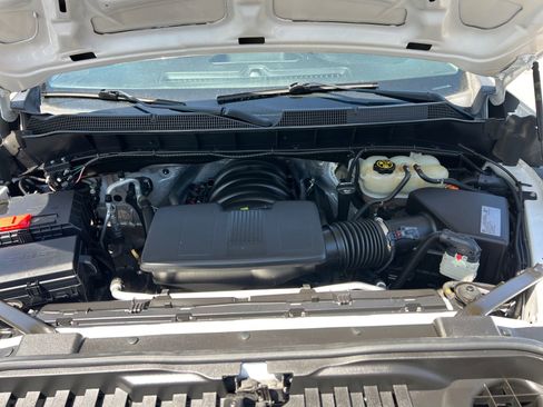 Used 2020 Chevrolet Silverado 1500 Custom Trail Boss w/ Custom Convenience Package AWD/4WD image 39