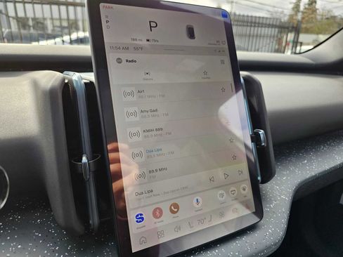 New 2025 Volvo EX30 Ultra w/ Protection Package Premier image 29