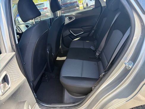 Used 2024 Kia Soul LX w/ Option Group 015 FWD image 23
