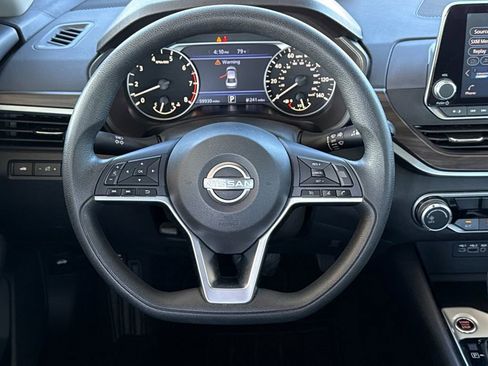 Used 2024 Nissan Altima 2.5 SV FWD image 20
