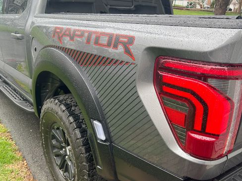 Used 2025 Ford F150 Raptor image 3