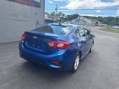 Used 2016 Chevrolet Cruze LT w/ Convenience Package FWD image 8