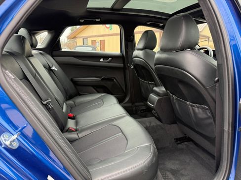 Used 2023 Kia K5 GT-Line image 15
