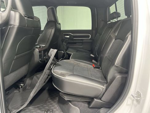 Used 2025 RAM 2500 Laramie AWD/4WD image 23