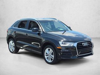 Used 2017 Audi Q3 2.0T Premium Plus w/ Premium Plus Package FWD video 3