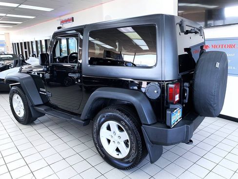 Used 2013 Jeep Wrangler Sport AWD/4WD image 5