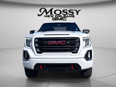 Used 2021 GMC Sierra 1500 AT4 image 2