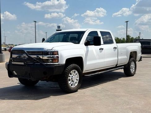 Used 2015 Chevrolet Silverado 3500 W/T AWD/4WD image 3