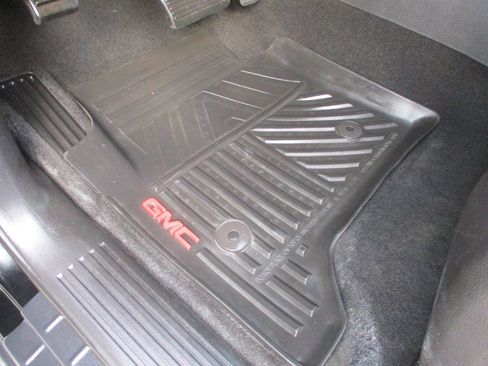 Used 2015 GMC Sierra 1500 SLT w/ SLT Crew Cab Value Package image 27