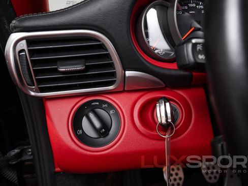 Used 2009 Porsche 911 Carrera S RWD image 28