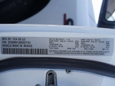 New 2025 RAM 2500 Laramie AWD/4WD image 31