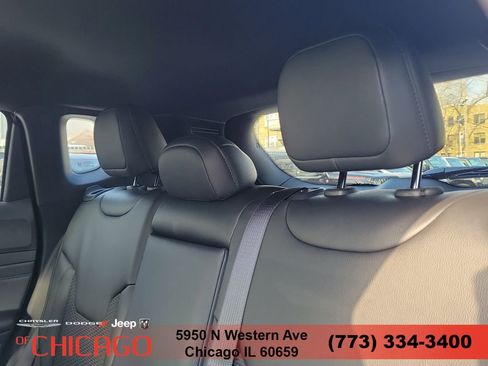 Used 2026 Jeep Compass Latitude AWD/4WD image 8