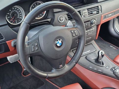 Used 2011 BMW M3 Sedan image 3