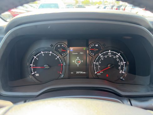 Used 2023 Toyota 4Runner SR5 Premium w/ Moonroof Package AWD/4WD image 22