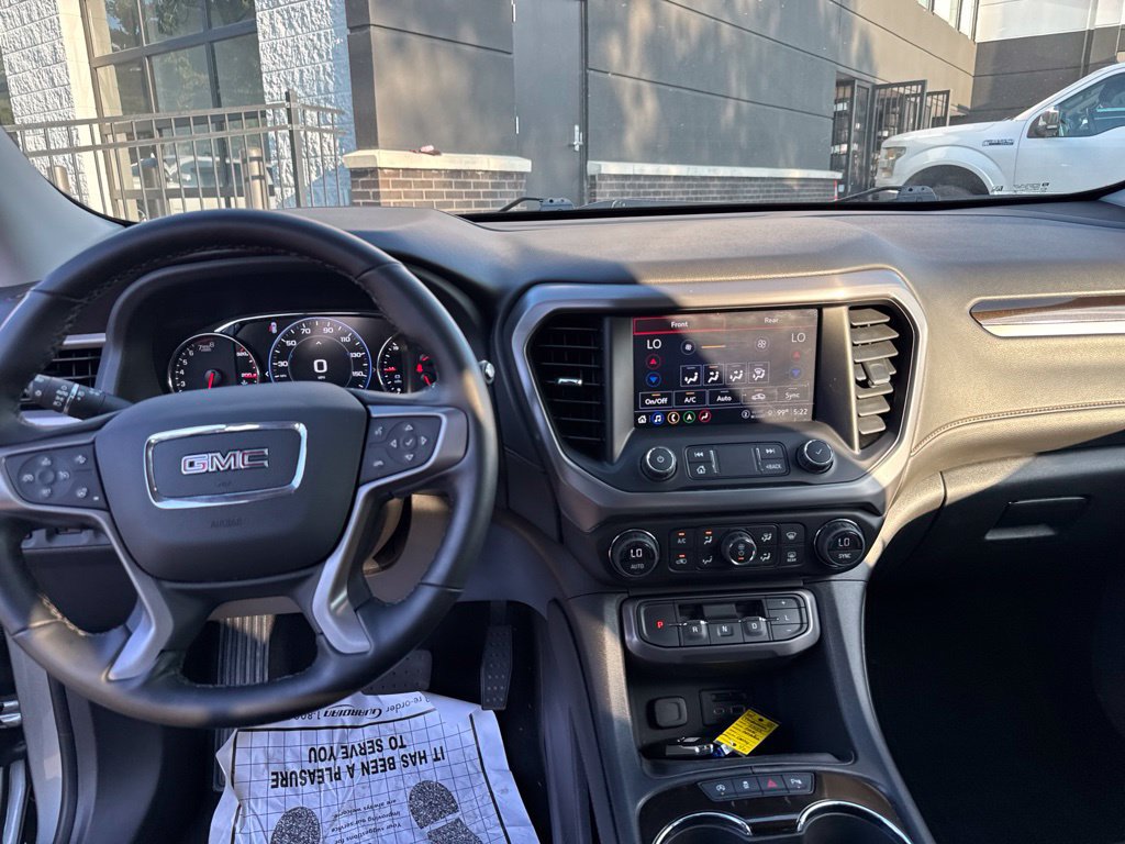 Used 2023 GMC Acadia AT4 w/ Technology Package AWD/4WD image 12