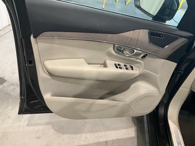 Used 2024 Volvo XC90 B6 Plus w/ Protection Package Premier AWD/4WD image 5