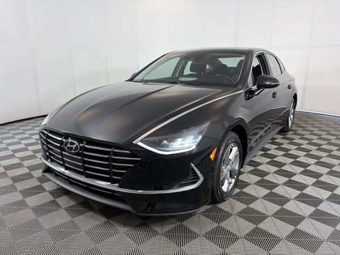 Certified 2023 Hyundai Sonata SE FWD image 2