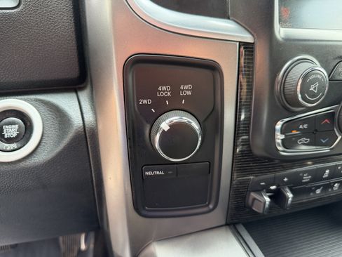Used 2017 RAM 2500 Limited AWD/4WD image 22