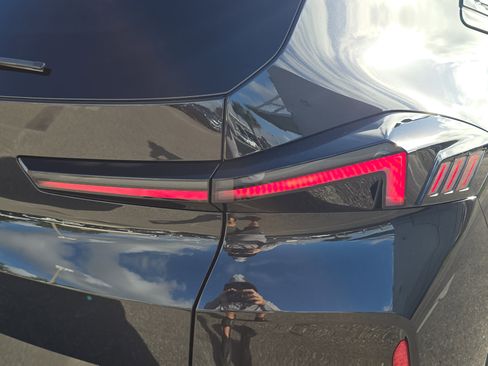 New 2026 BMW XM Label Red image 8