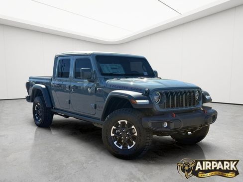 New 2026 Jeep Gladiator Rubicon image 2