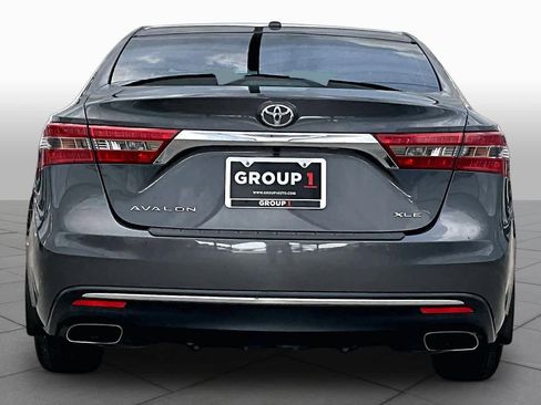 Used 2018 Toyota Avalon XLE Premium FWD image 5