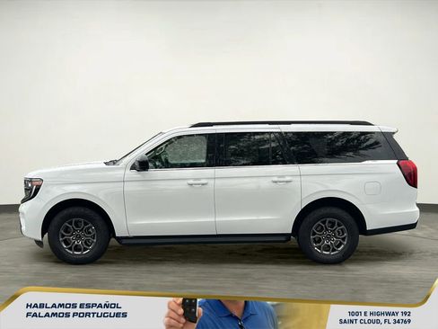 Used 2025 Ford Expedition Max Active AWD/4WD image 3