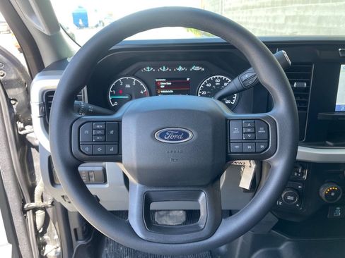 Used 2024 Ford F350 XLT AWD/4WD image 16