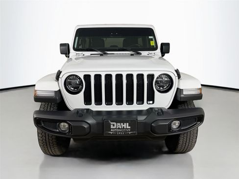 Used 2021 Jeep Wrangler Unlimited Sahara AWD/4WD image 3