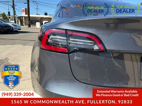Used 2018 Tesla Model 3 Mid Range RWD image 16