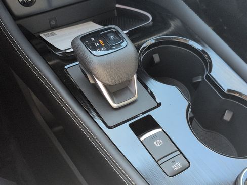 New 2026 Nissan Rogue Platinum image 18